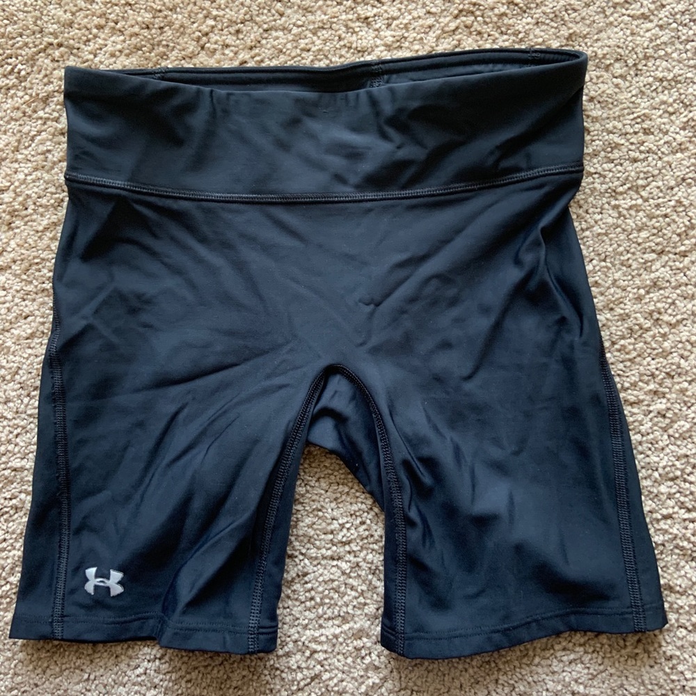 Athletic Black Under Armour spandex shorts